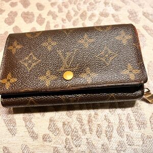 Sold! Louis Vuitton Monogram Porte Monnaie Billets Tresor Bifold Wallet RA2011